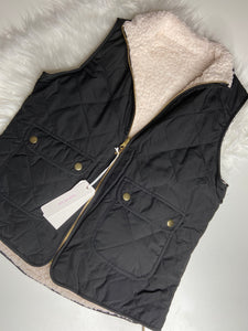 Shelby Sherpa Vest